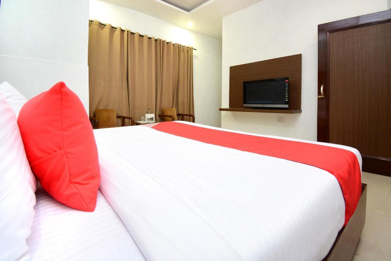 Hotel Ricky International Amritsar Buitenkant foto