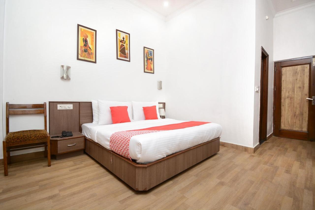 Hotel Ricky International Amritsar Buitenkant foto