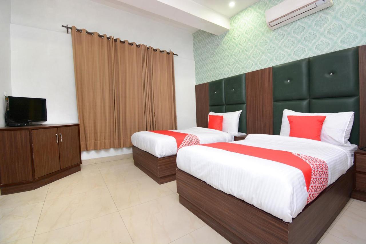 Hotel Ricky International Amritsar Buitenkant foto