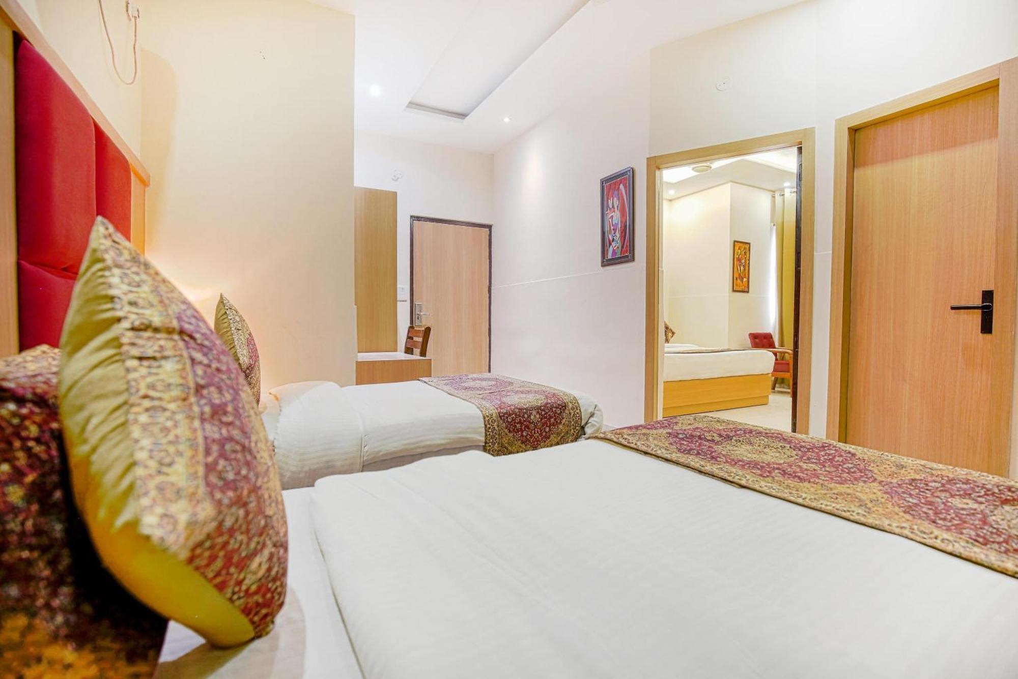 Hotel Ricky International Amritsar Buitenkant foto