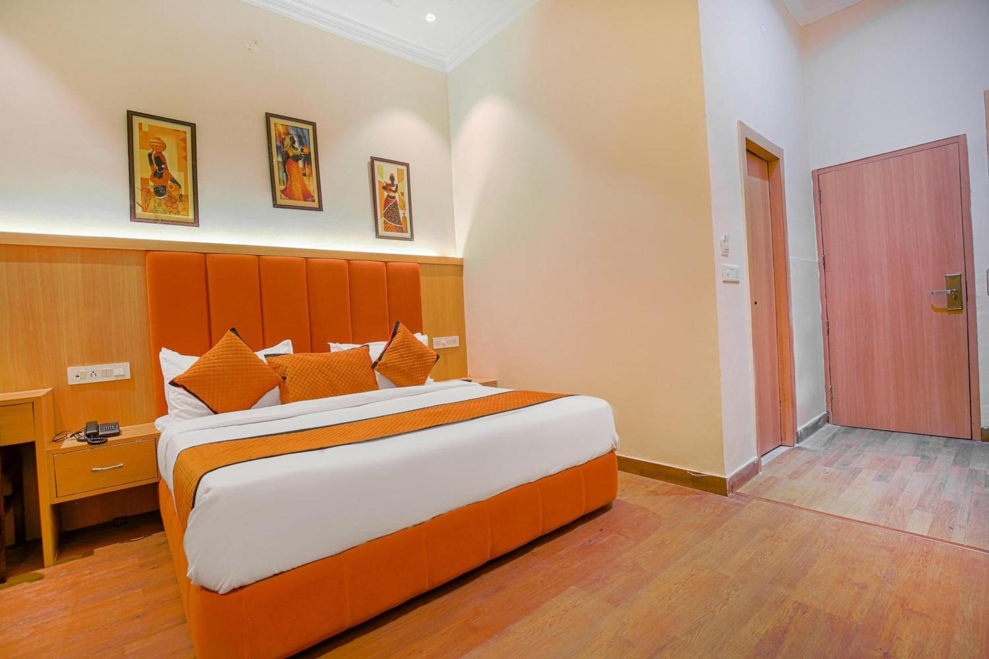 Hotel Ricky International Amritsar Buitenkant foto