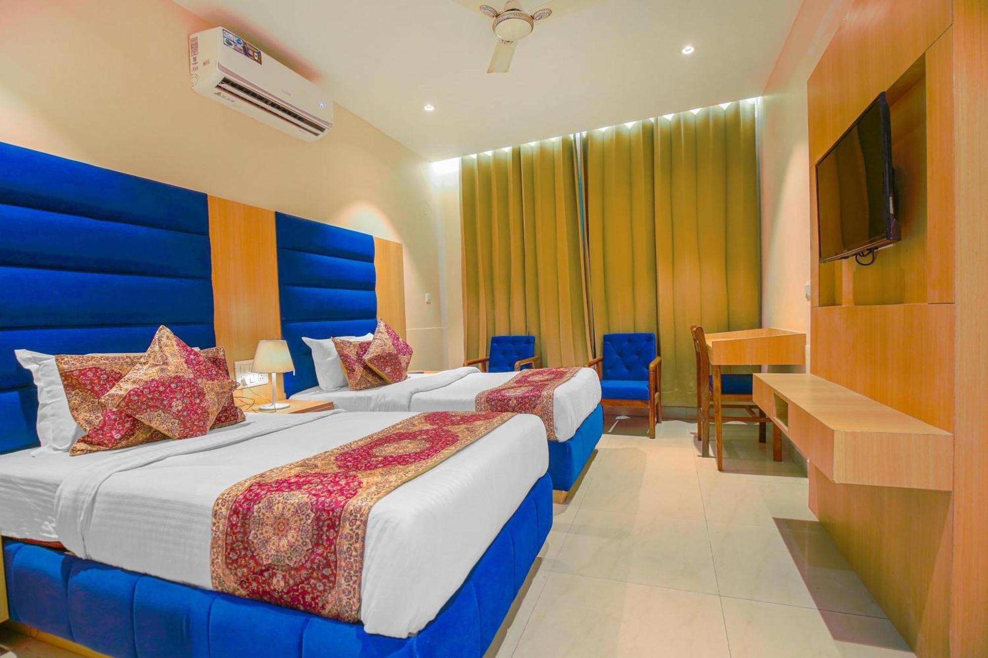 Hotel Ricky International Amritsar Buitenkant foto